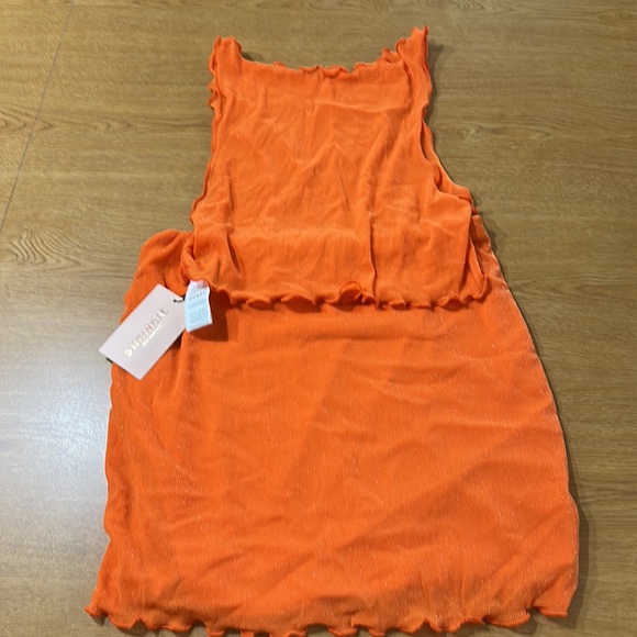 Orange Ripple Wave top and skirt set - Picture 6 of 7